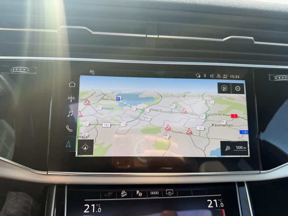 AUDI Q8 2021