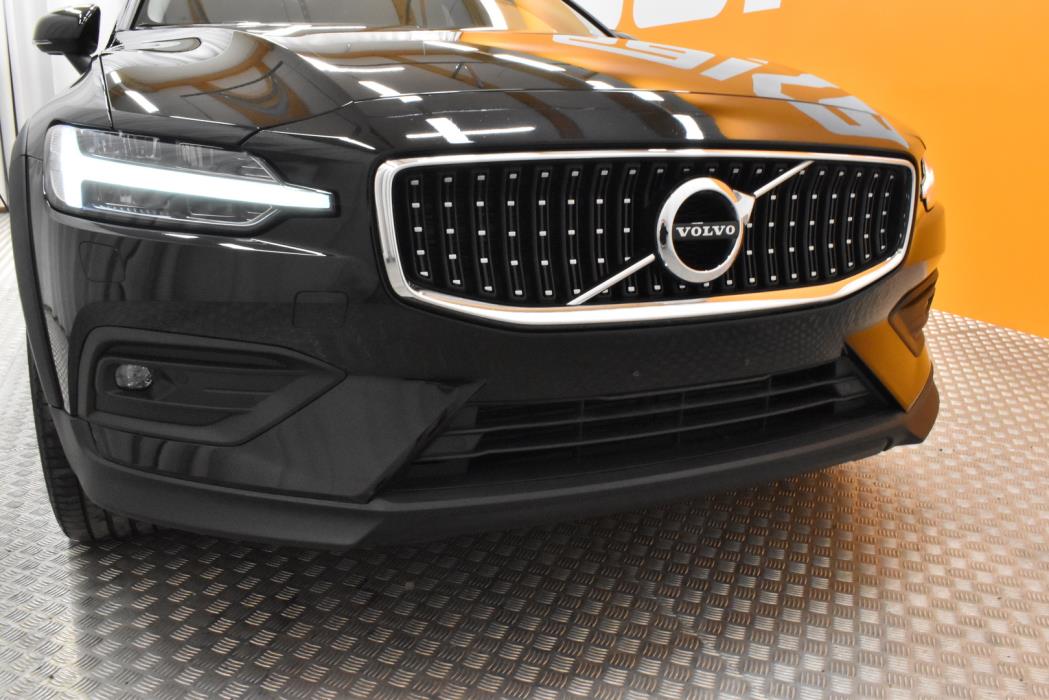 VOLVO V60 Cross Country 2020