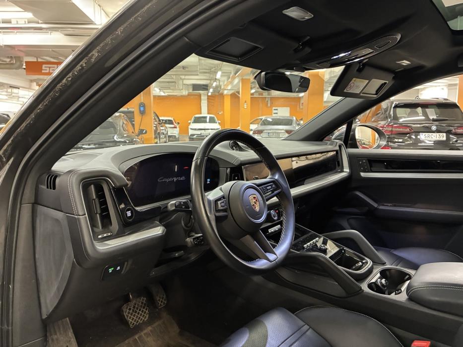 PORSCHE Cayenne 2024