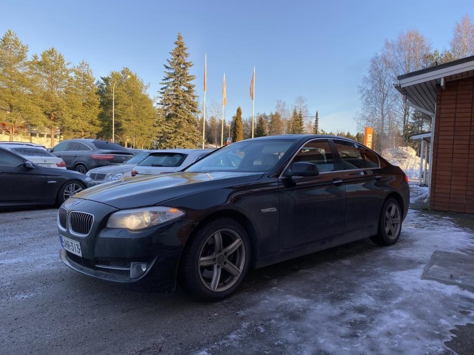 BMW 523 2011
