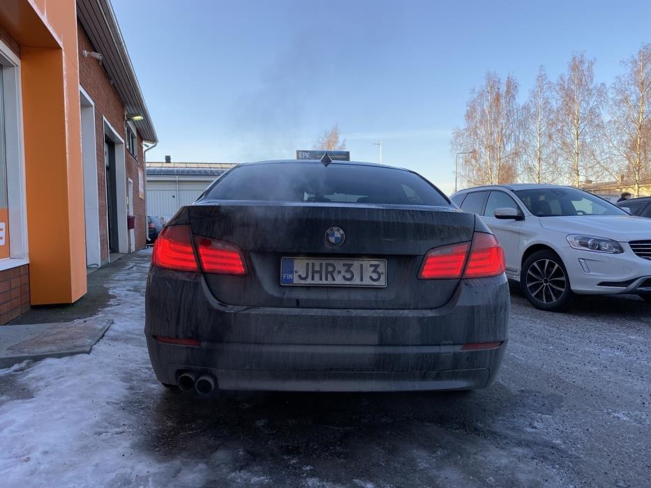BMW 523 2011