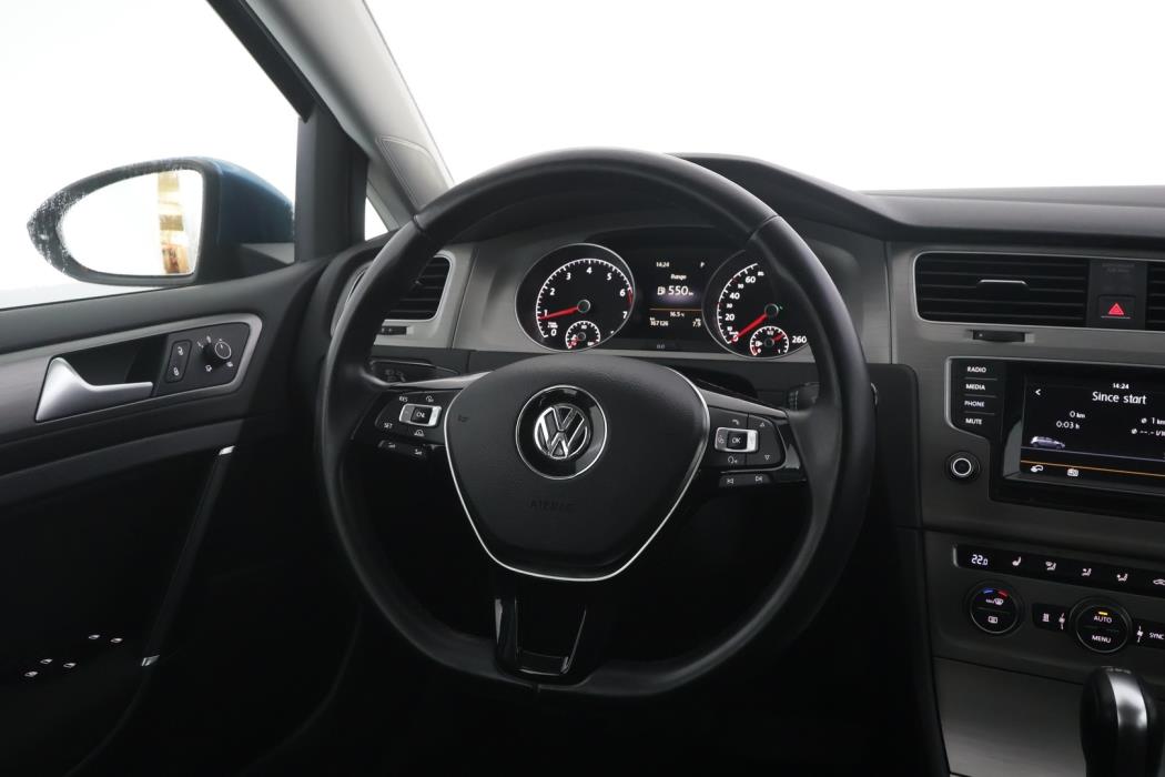 VOLKSWAGEN Golf 2015