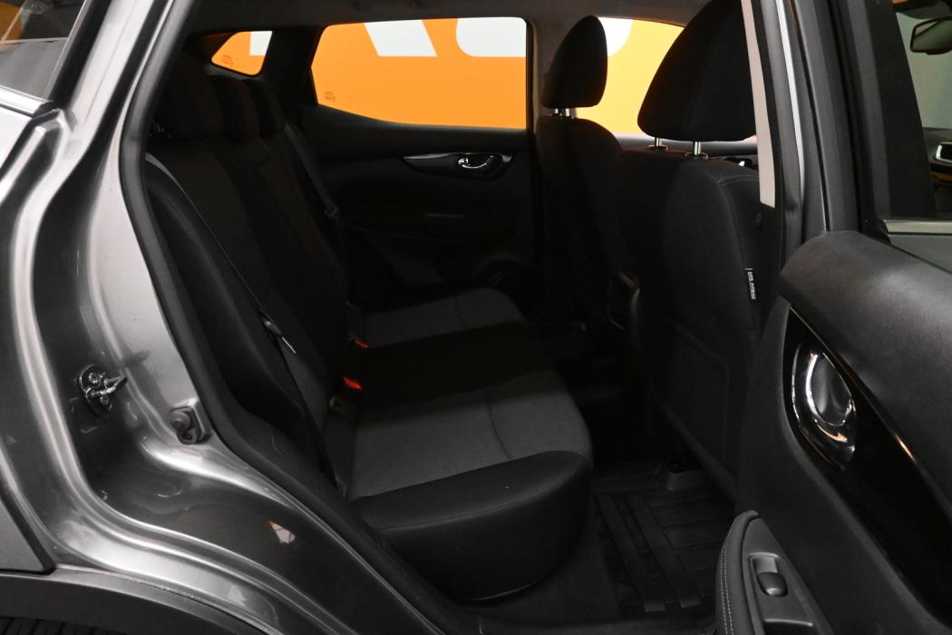 NISSAN Qashqai 2017