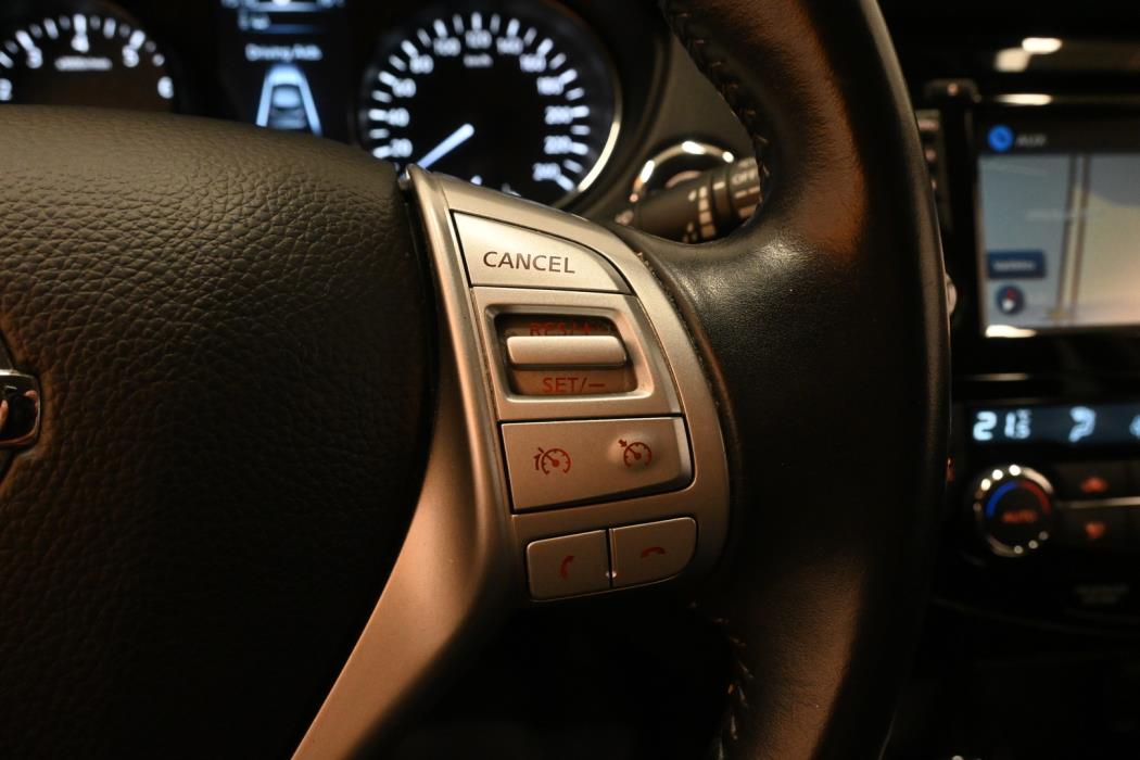NISSAN Qashqai 2017