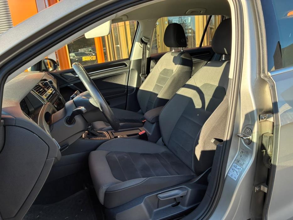 VOLKSWAGEN Golf 2018