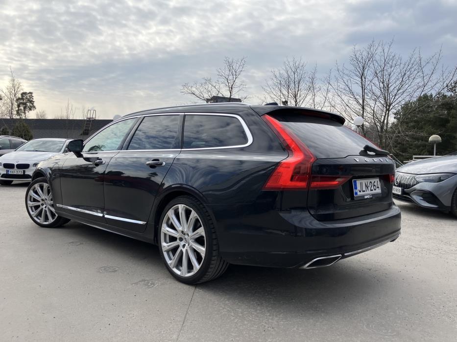 VOLVO V90 2020