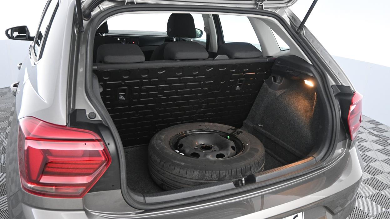 VOLKSWAGEN Polo 2020