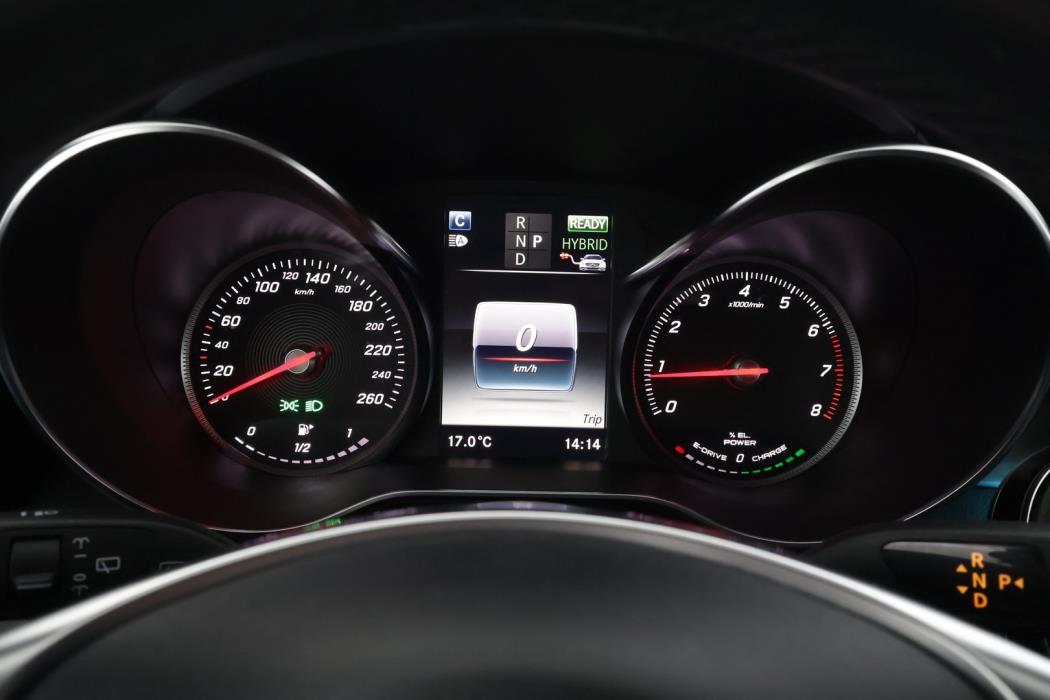 MERCEDES-BENZ C 2017