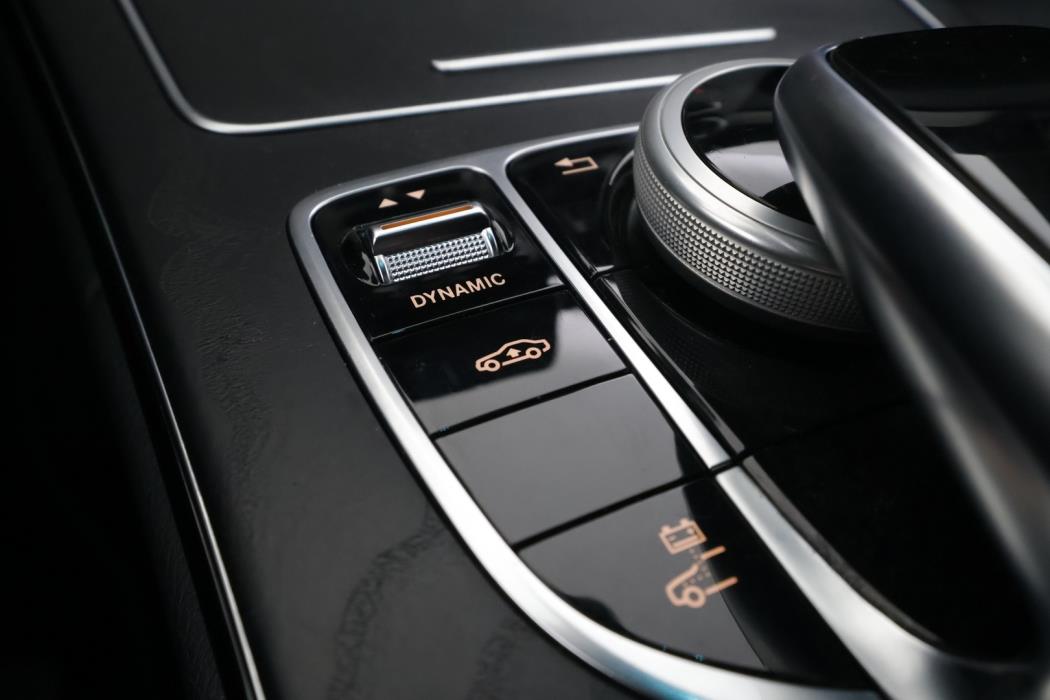 MERCEDES-BENZ C 2017