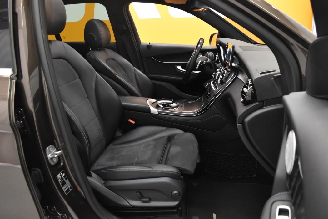 MERCEDES-BENZ GLC 2018
