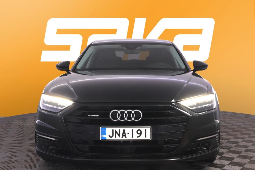 AUDI A8 2021