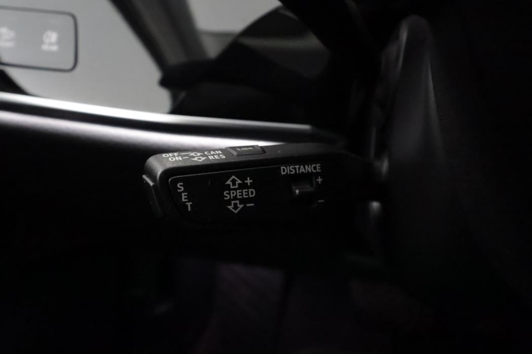 AUDI A8 2021