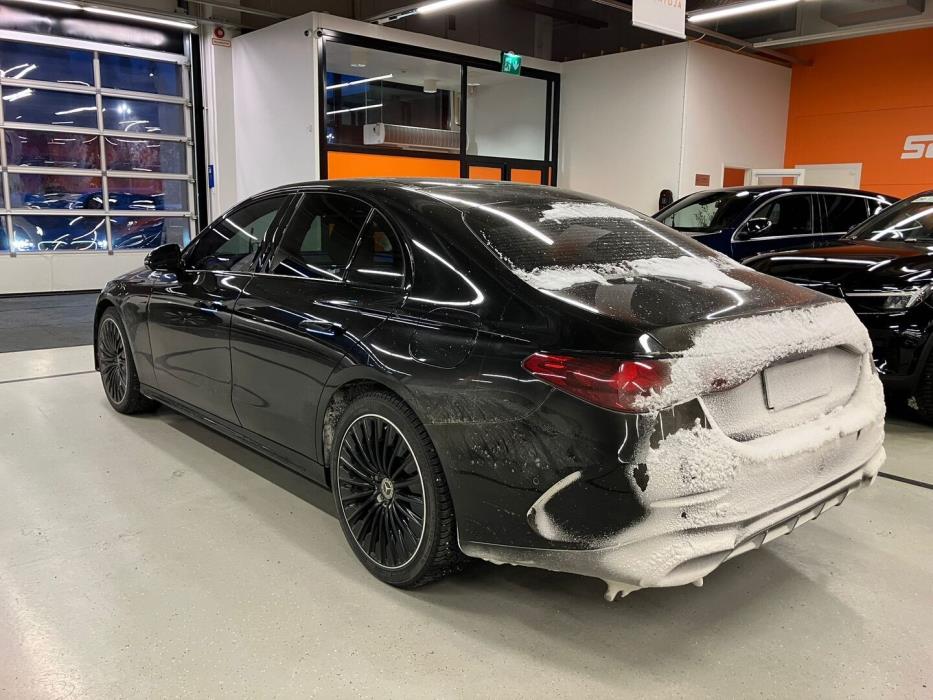 MERCEDES-BENZ E 2024