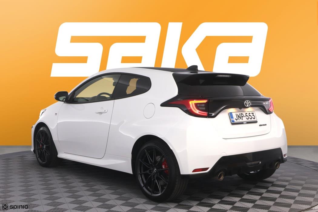 TOYOTA GR Yaris 2024