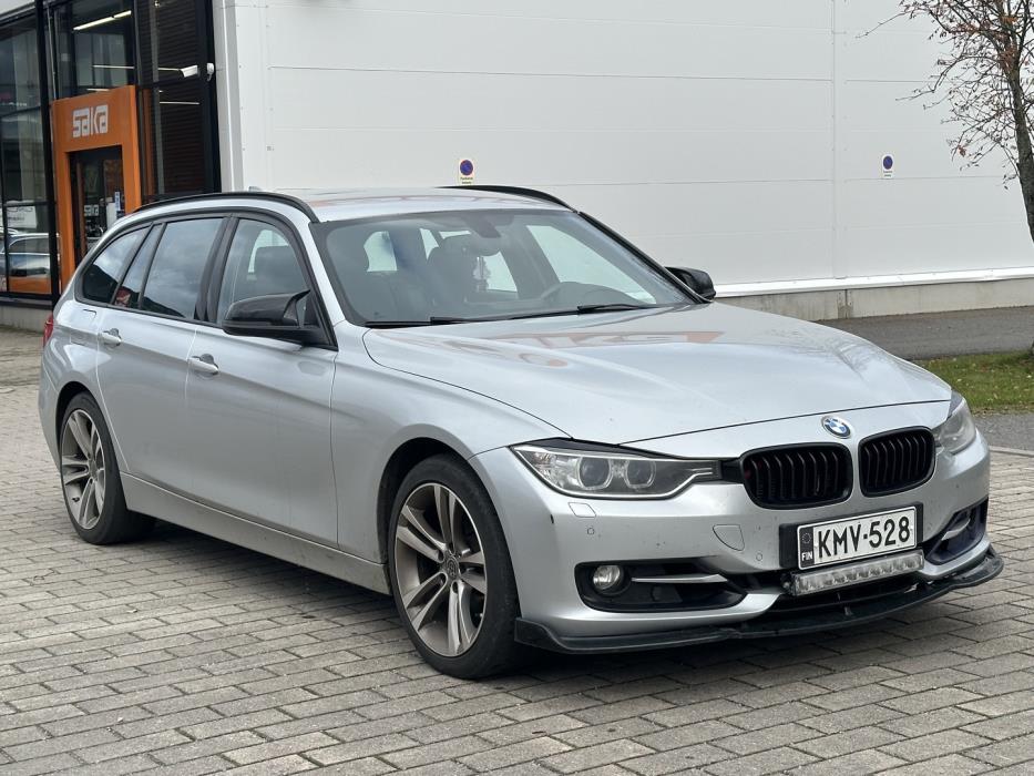 BMW 320 2015