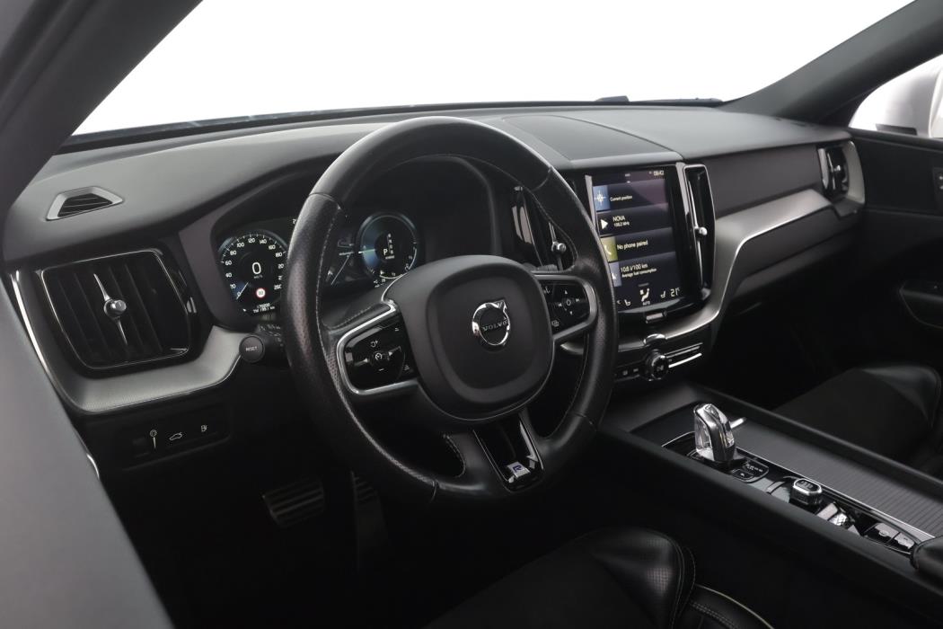 VOLVO XC60 2018