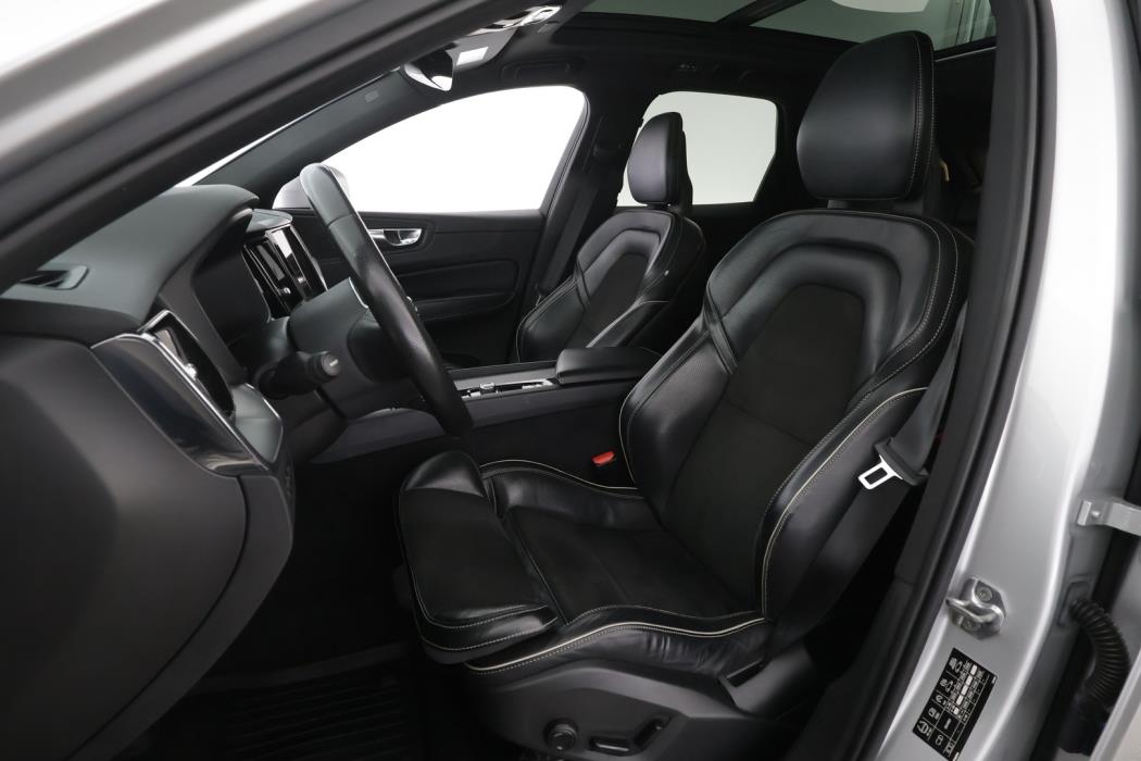 VOLVO XC60 2018