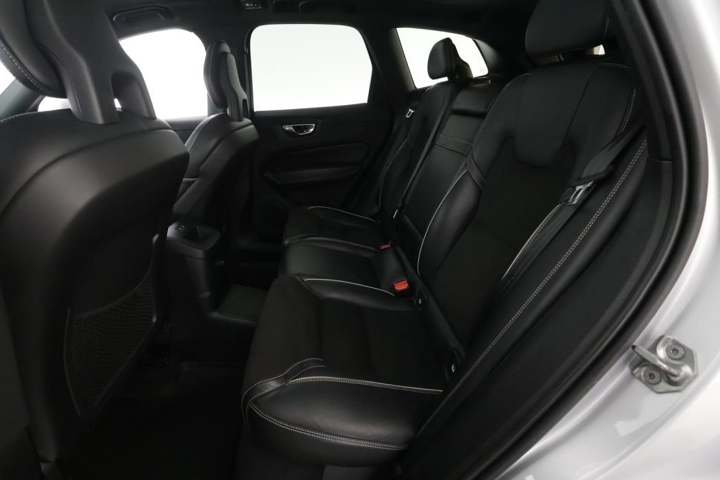 VOLVO XC60 2018
