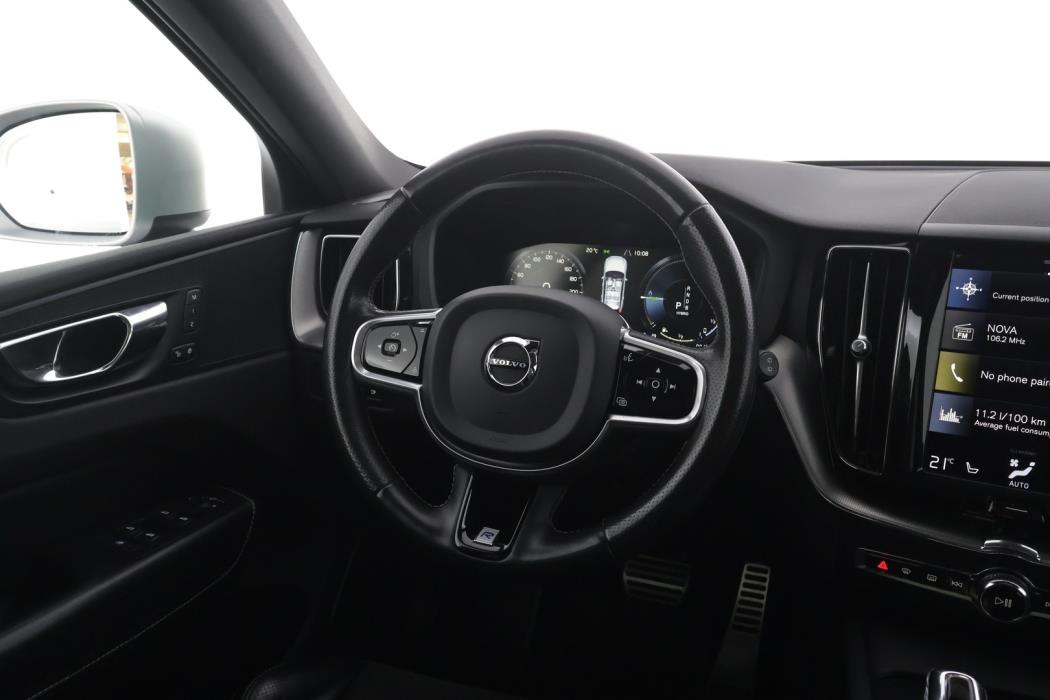 VOLVO XC60 2018