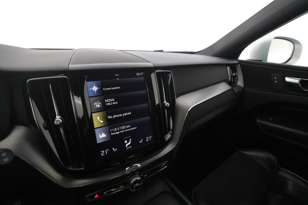 VOLVO XC60 2018