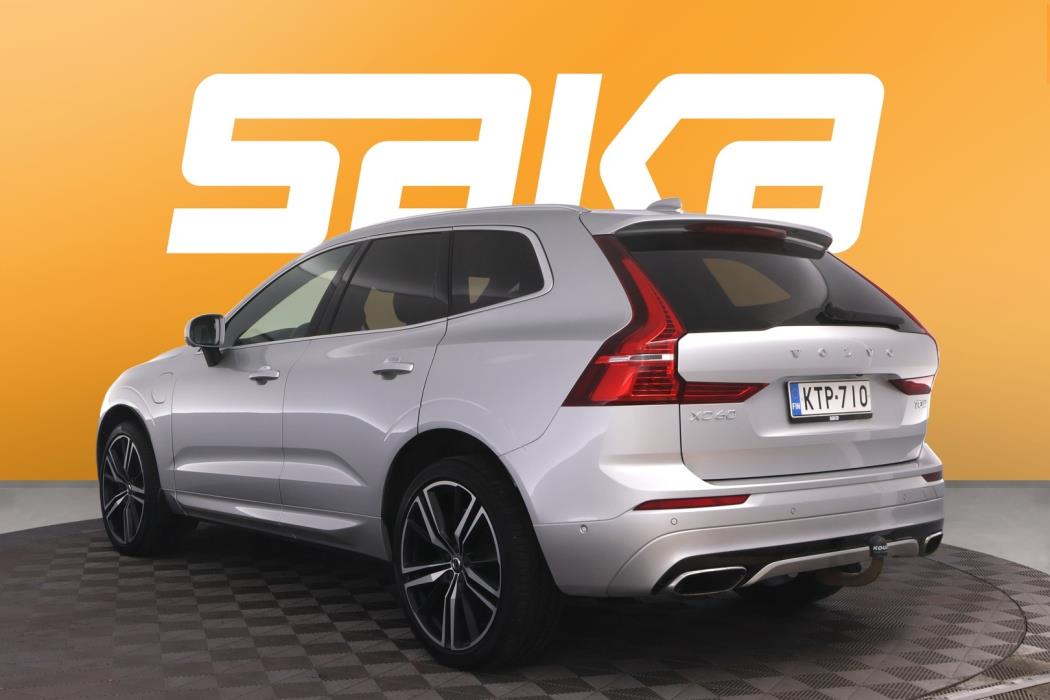 VOLVO XC60 2018