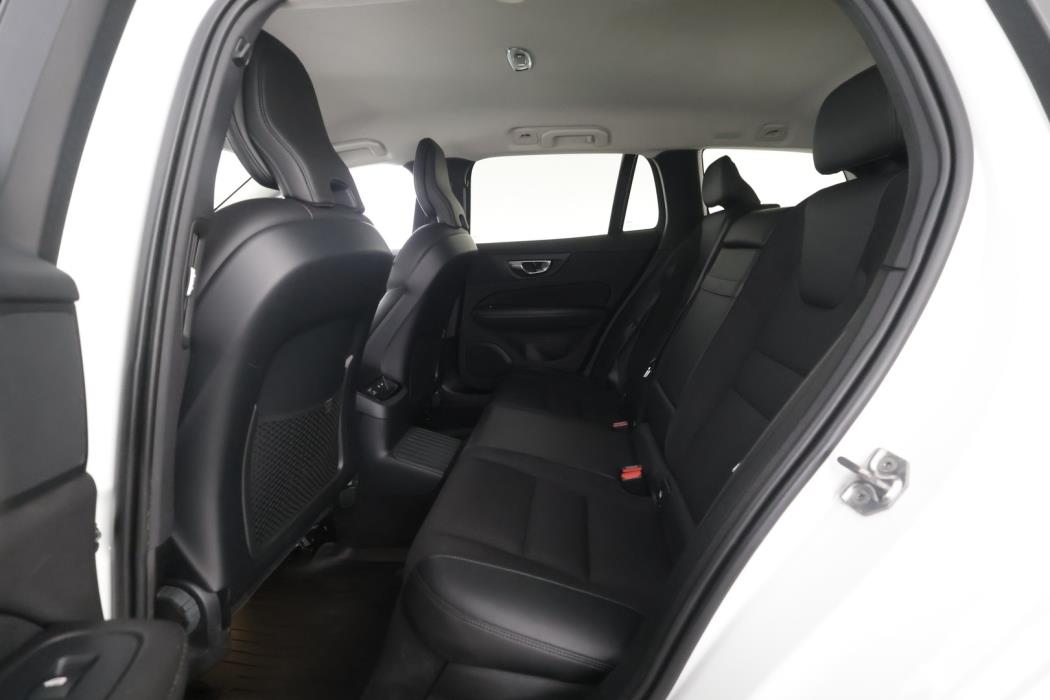 VOLVO V60 2020