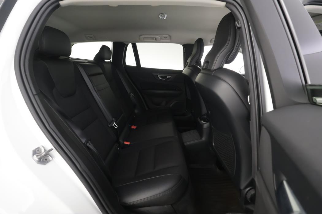VOLVO V60 2020