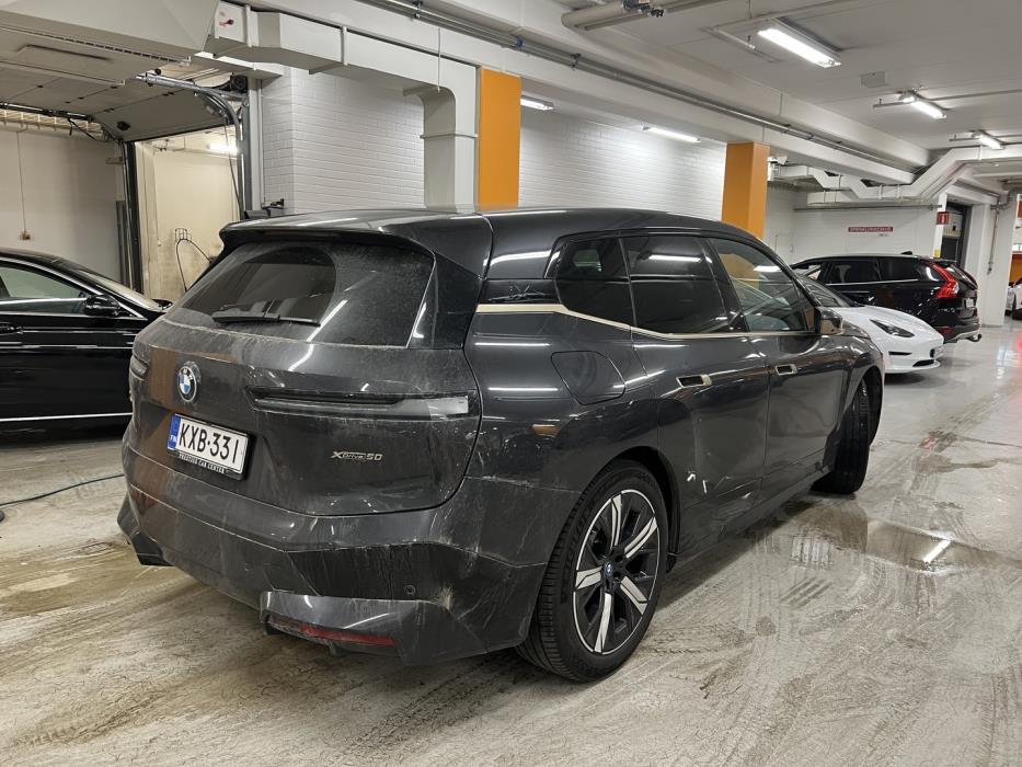 BMW iX 2023