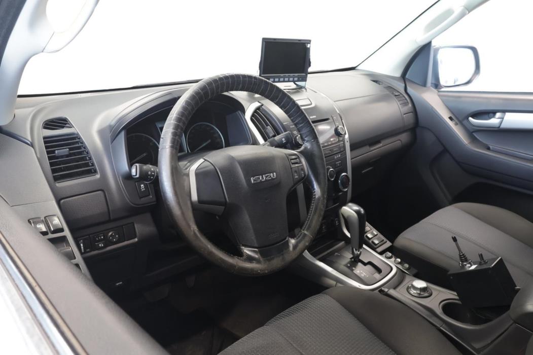 ISUZU D-Max 2013