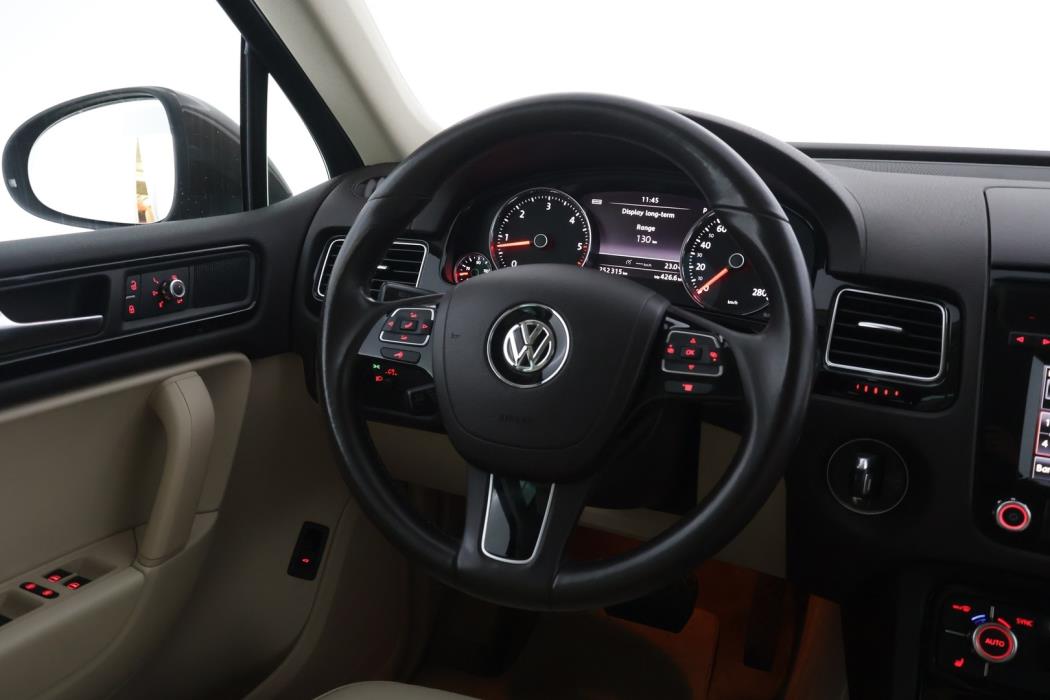 VOLKSWAGEN Touareg 2011
