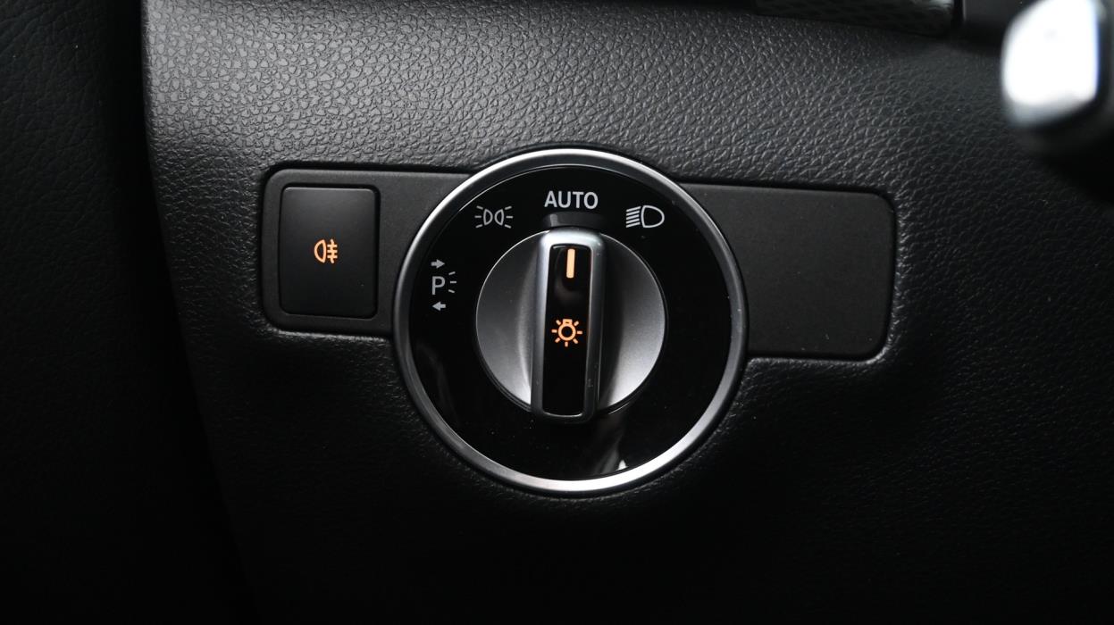 MERCEDES-BENZ B 2017