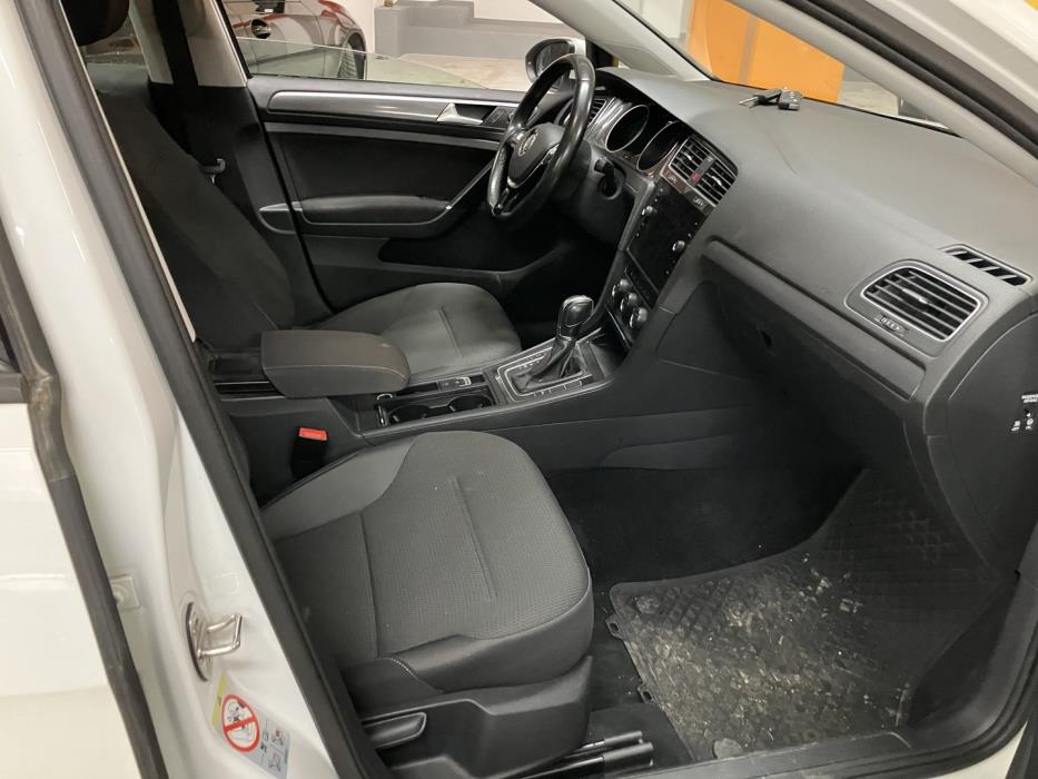 VOLKSWAGEN Golf 2019