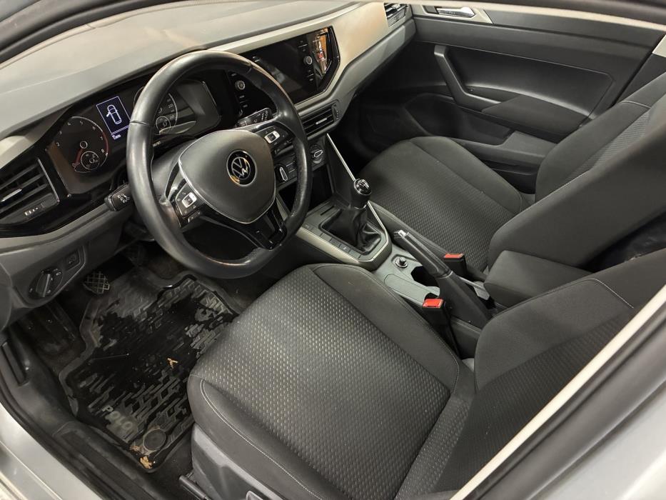 VOLKSWAGEN Polo 2020