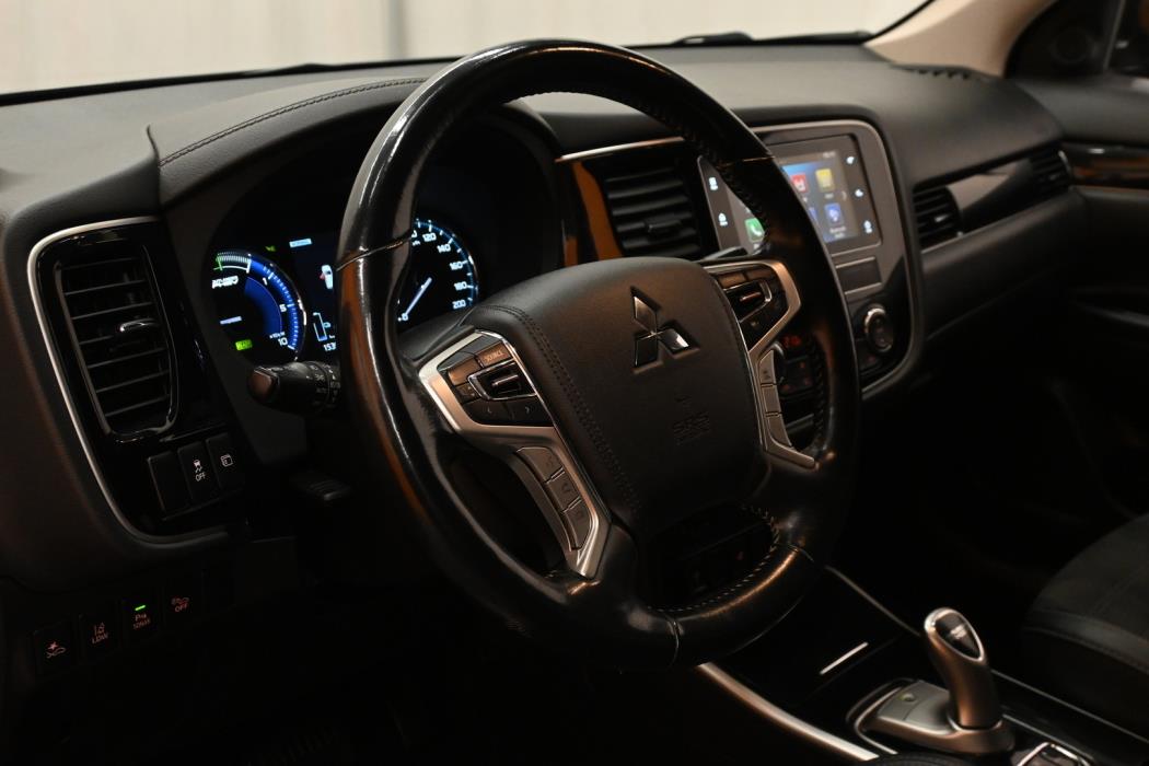 MITSUBISHI OUTLANDER PHEV 2019