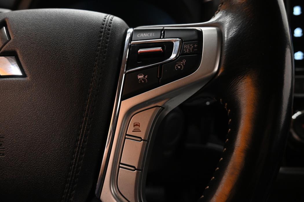 MITSUBISHI OUTLANDER PHEV 2019