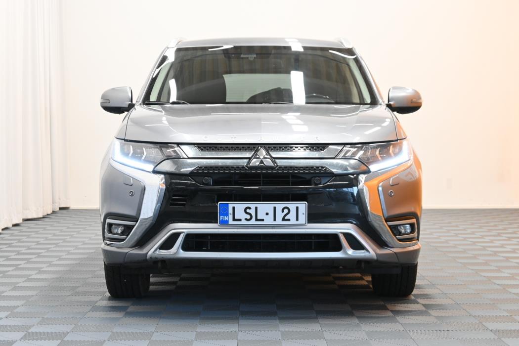 MITSUBISHI OUTLANDER PHEV 2019