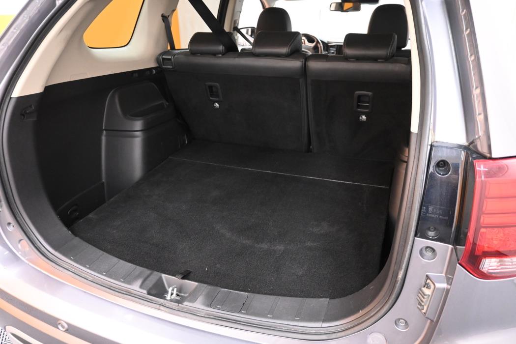 MITSUBISHI OUTLANDER PHEV 2019