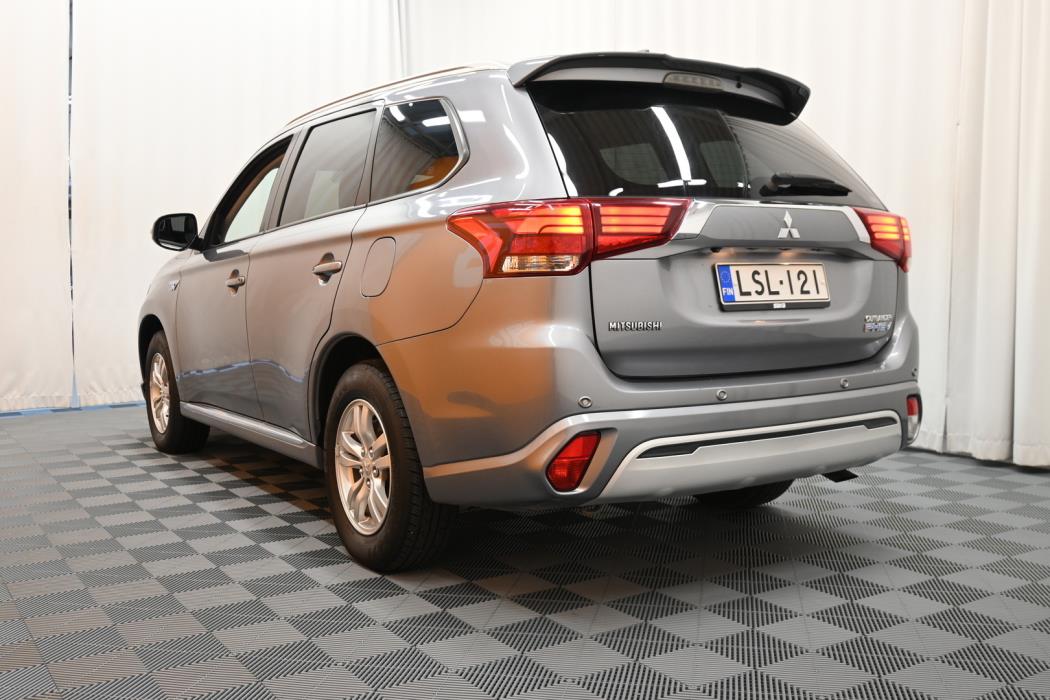 MITSUBISHI OUTLANDER PHEV 2019