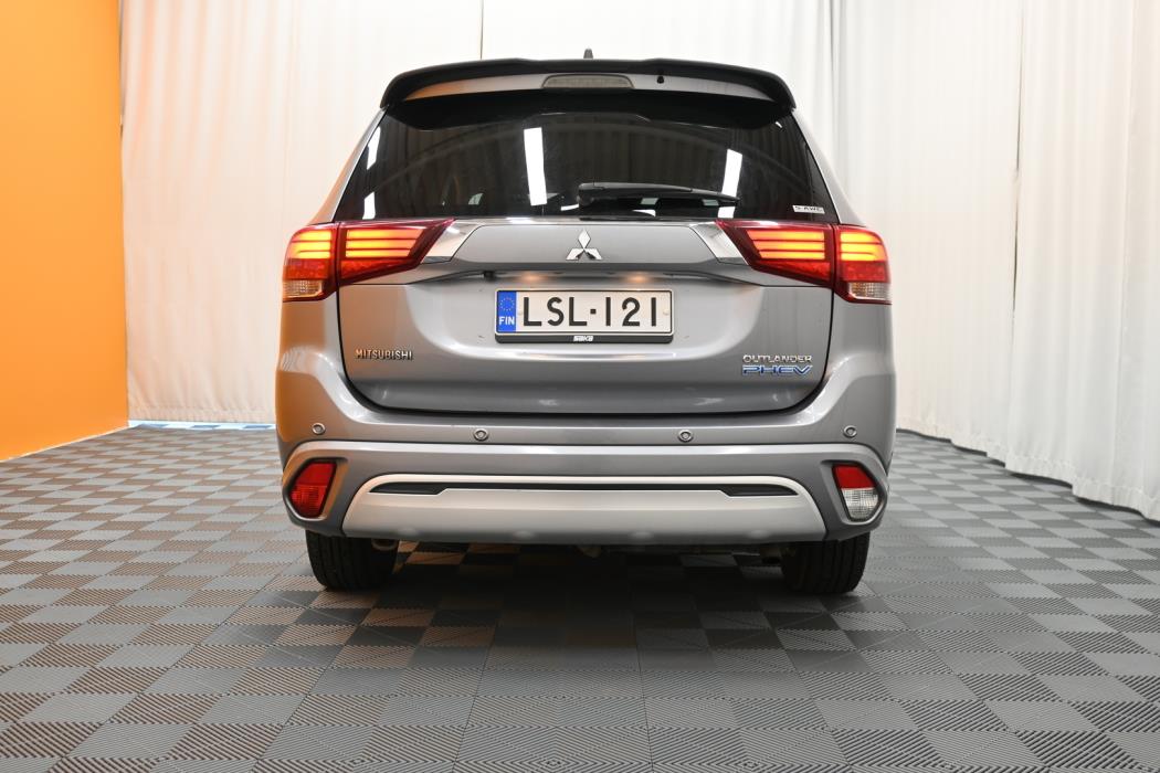 MITSUBISHI OUTLANDER PHEV 2019