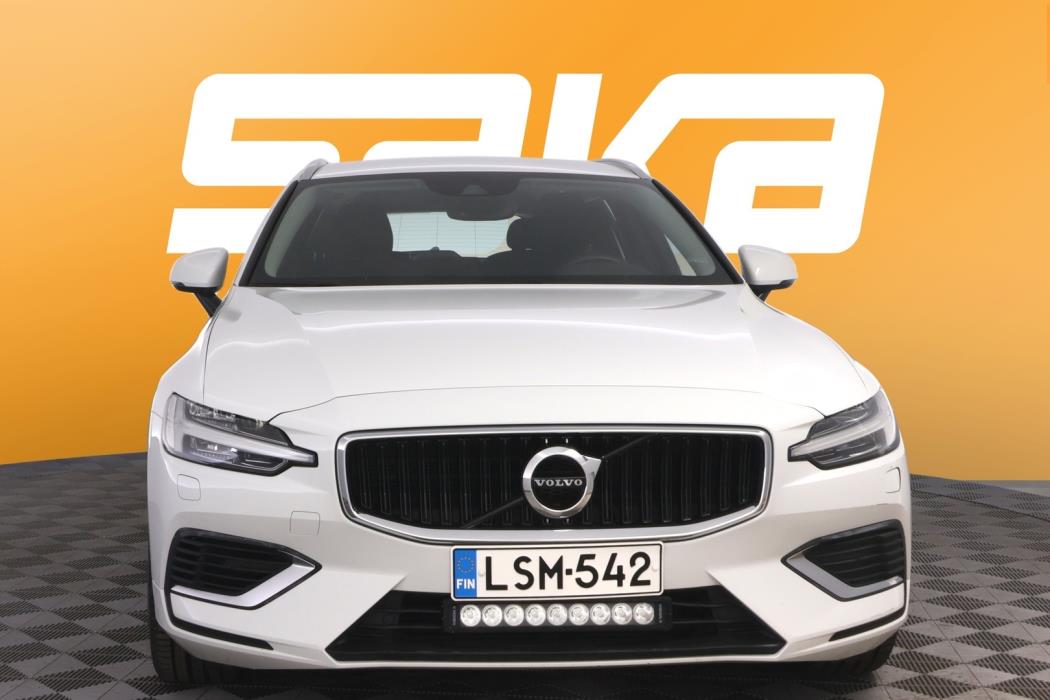 VOLVO V60 2021