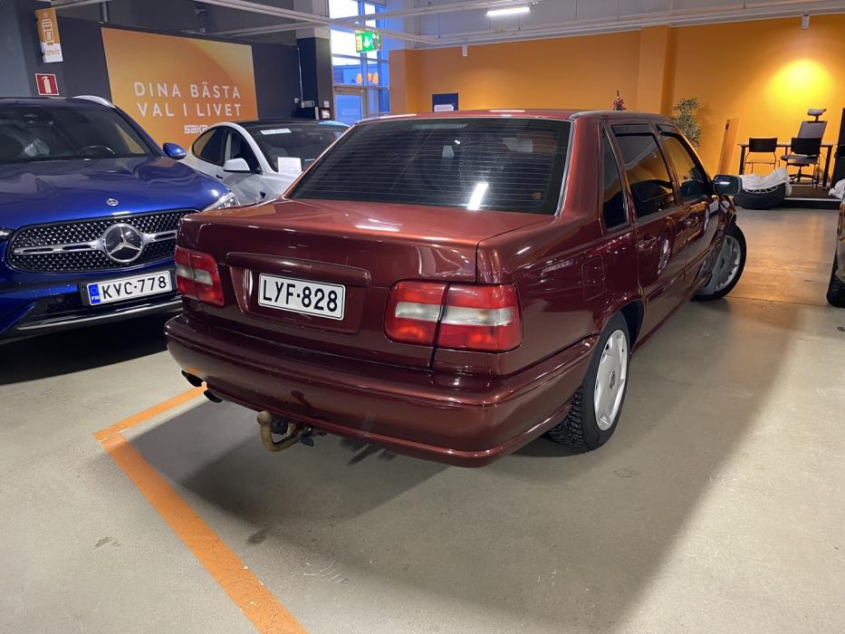 VOLVO S70 2000
