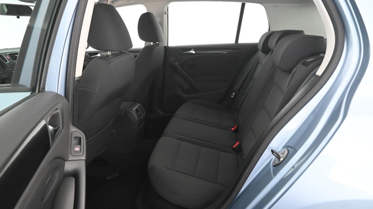 VOLKSWAGEN Golf 2010