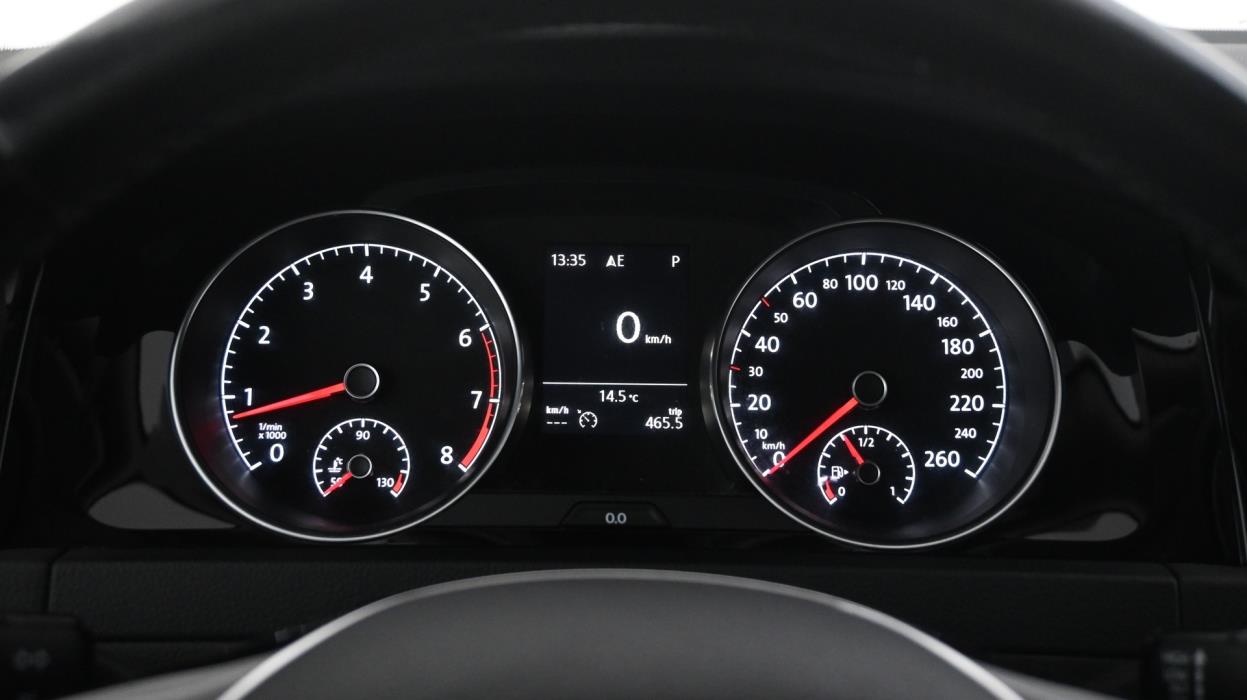 VOLKSWAGEN Golf 2014