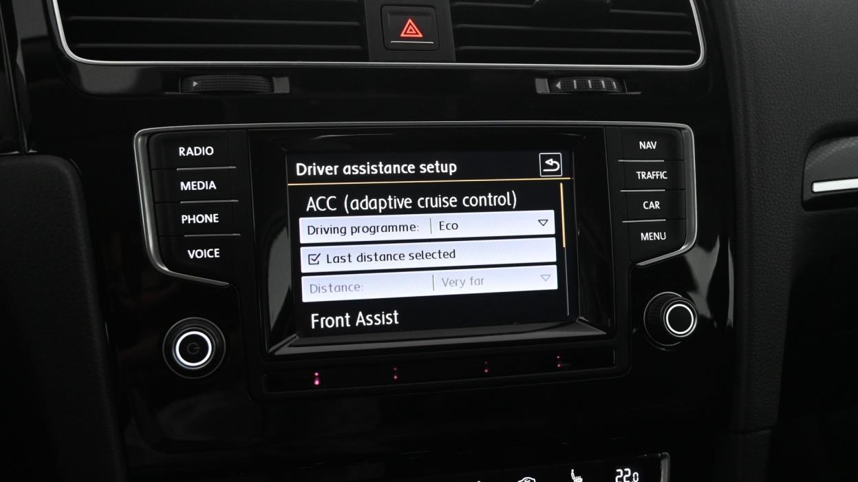 VOLKSWAGEN Golf 2014