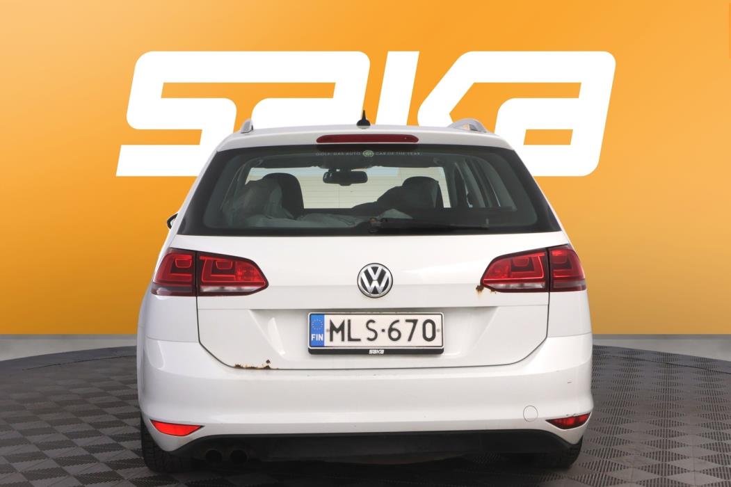 VOLKSWAGEN Golf 2014