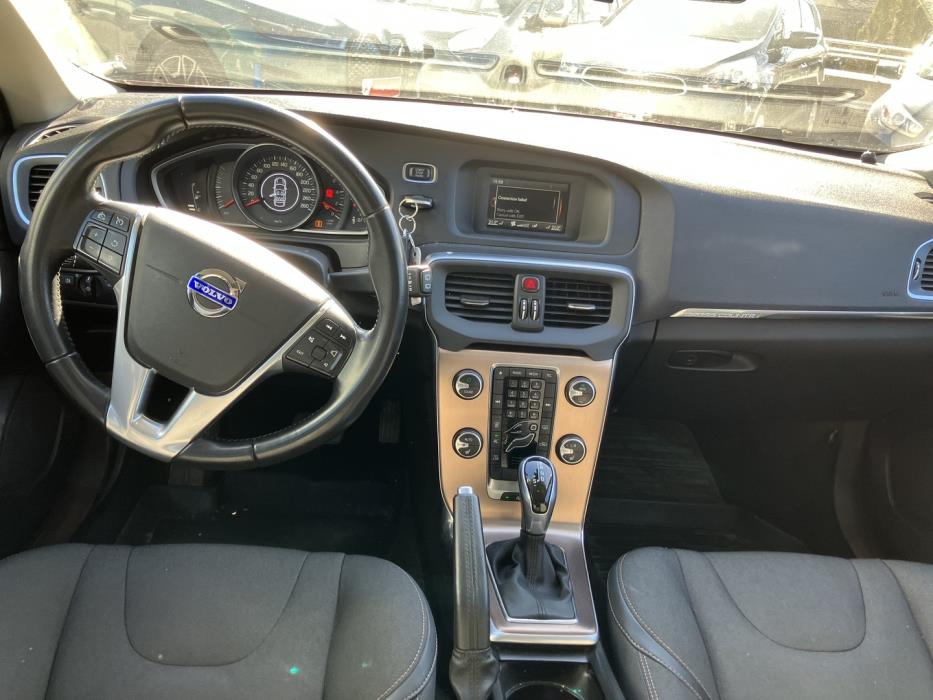 VOLVO V40 Cross Country 2015