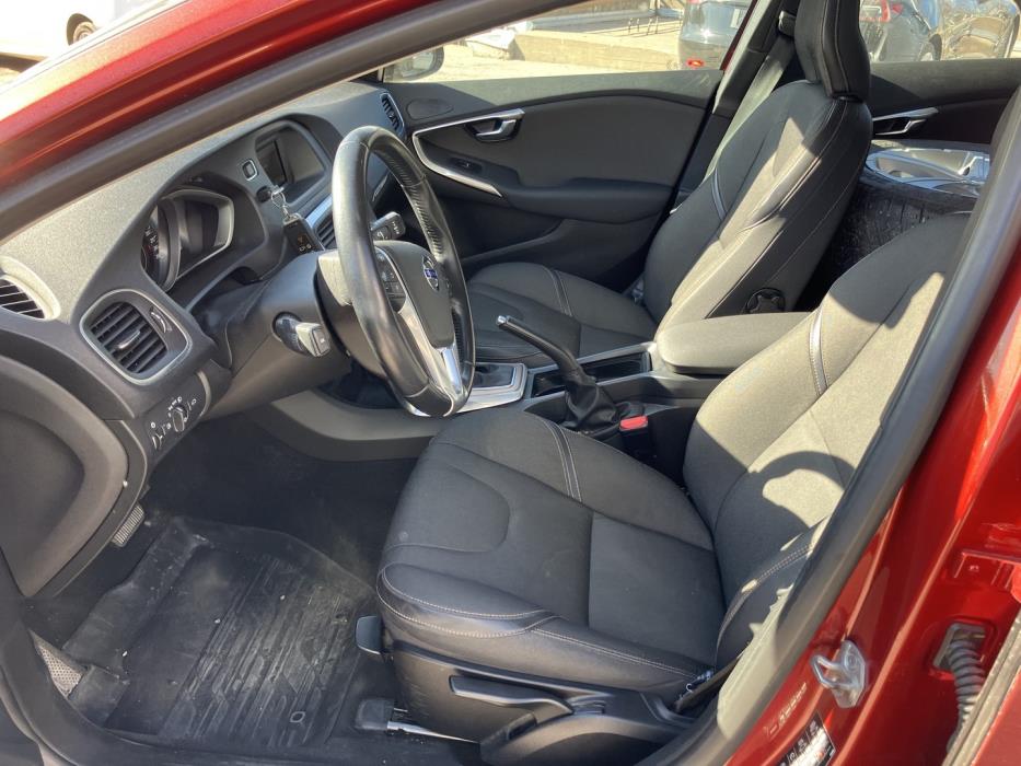 VOLVO V40 Cross Country 2015