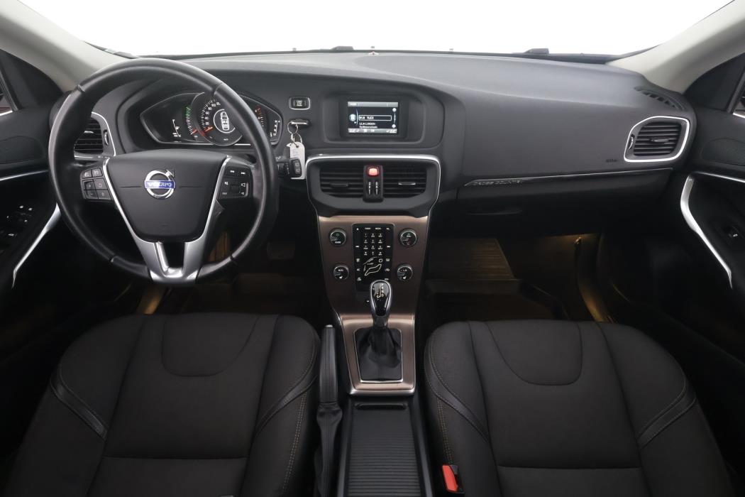 VOLVO V40 Cross Country 2016