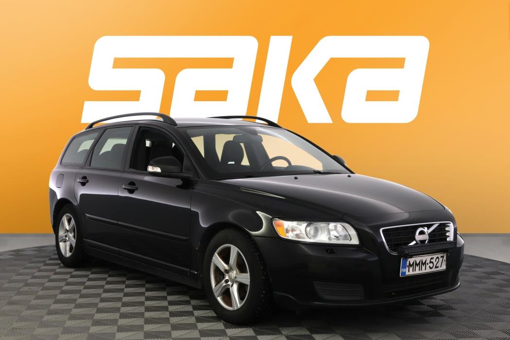 VOLVO V50 2011