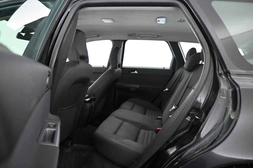 VOLVO V50 2011